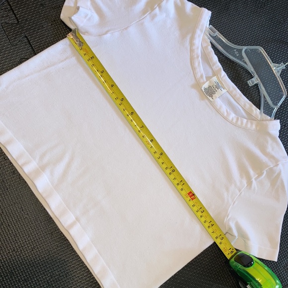 C’est moi white bamboo crop top - Picture 3 of 6